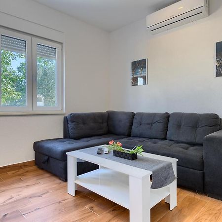 Holiday House Chill Out Loborika Pula 6 Persons Marcana ภายนอก รูปภาพ