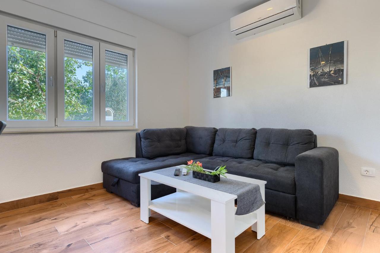 Holiday House Chill Out Loborika Pula 6 Persons Marcana ภายนอก รูปภาพ